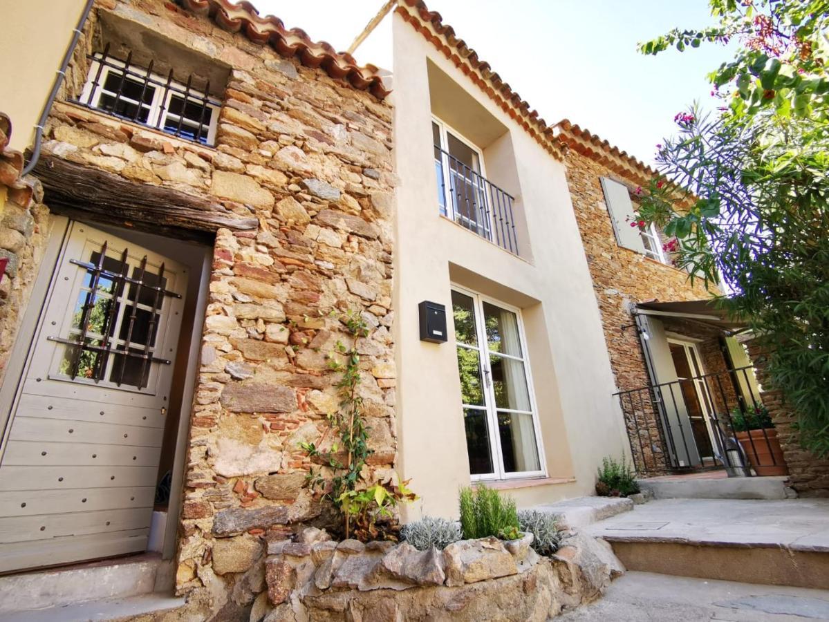 Pretty Historical Village House Grimaud Exterior foto