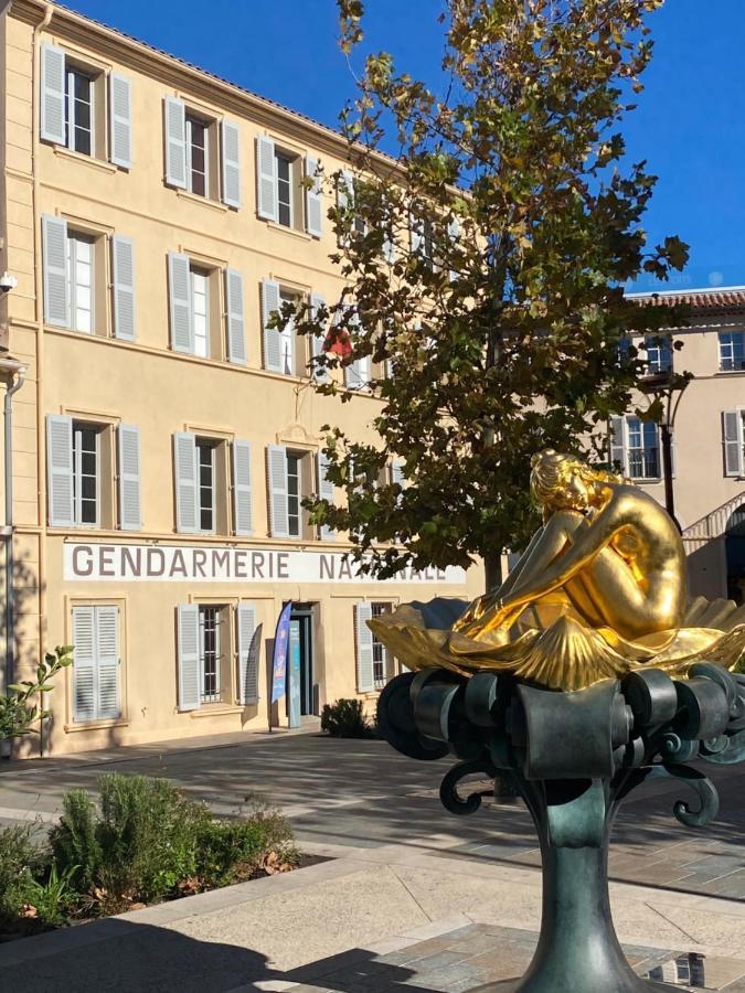 Pretty Historical Village House Grimaud Exterior foto